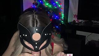 स्थल#3 वीडियो के लिए: Beautiful teen cries while getting Merry Christmas...